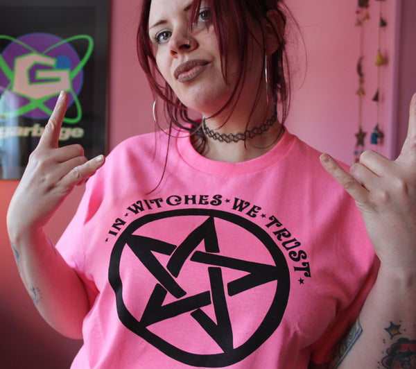 In Witches We Trust T-Shirt in Hot Pink