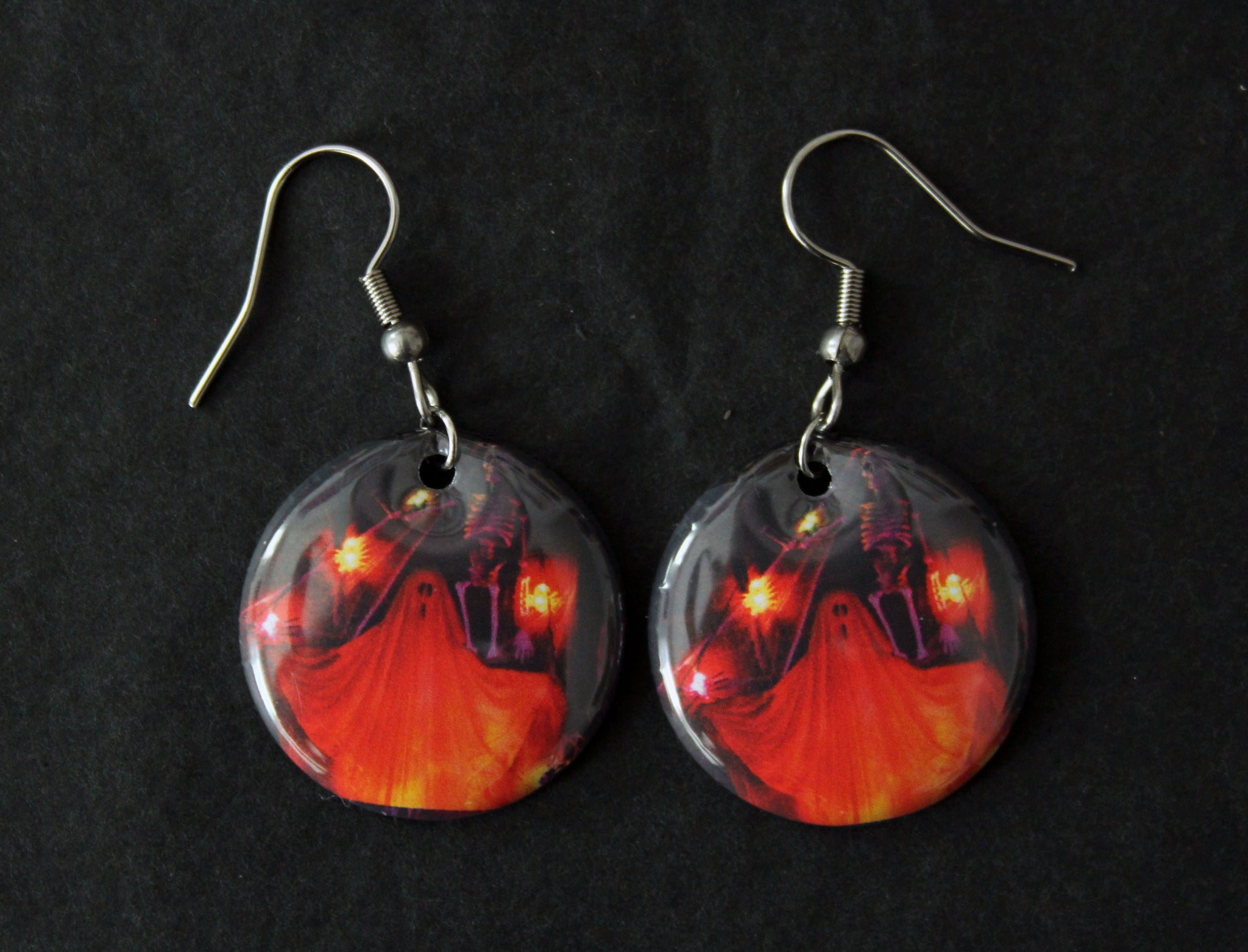 Halloween Nostalgia Earrings / Glowing Ghost