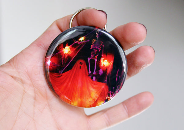 Halloween Nostalgia Keychain Bottle Opener / Glowing Ghost